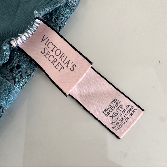 Victoria’s Secret Plunge Crochet Lace Bralette XS French Sage Teal - Picture 5 of 6
